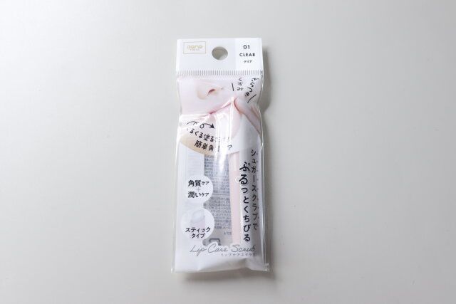 セリア GENE TOKYO リップケアスクラブ01 CLEAR（クリア） パッケージ