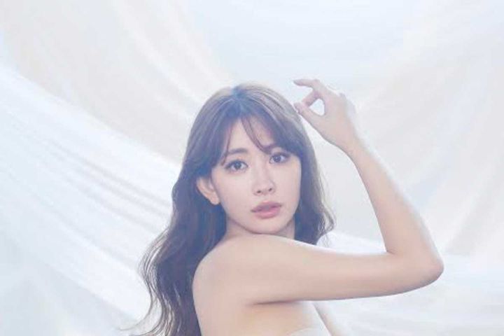 こじはるプロデュース「ROSIER by Her lip to」