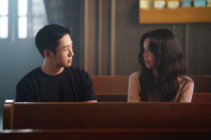 チョン・へイン×BLACKPINKジスが共演の切ないロマンス、運命に翻弄された愛の行方は!?