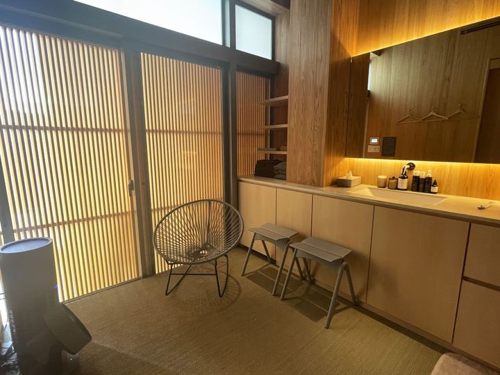 「Room3 trois（とろわ）」 