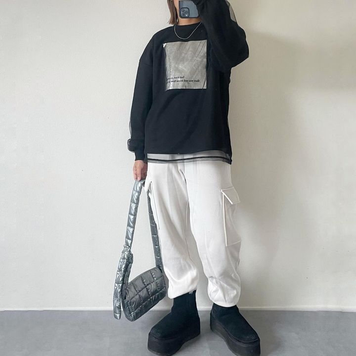 画像1: 真冬のモノトーンコーデに