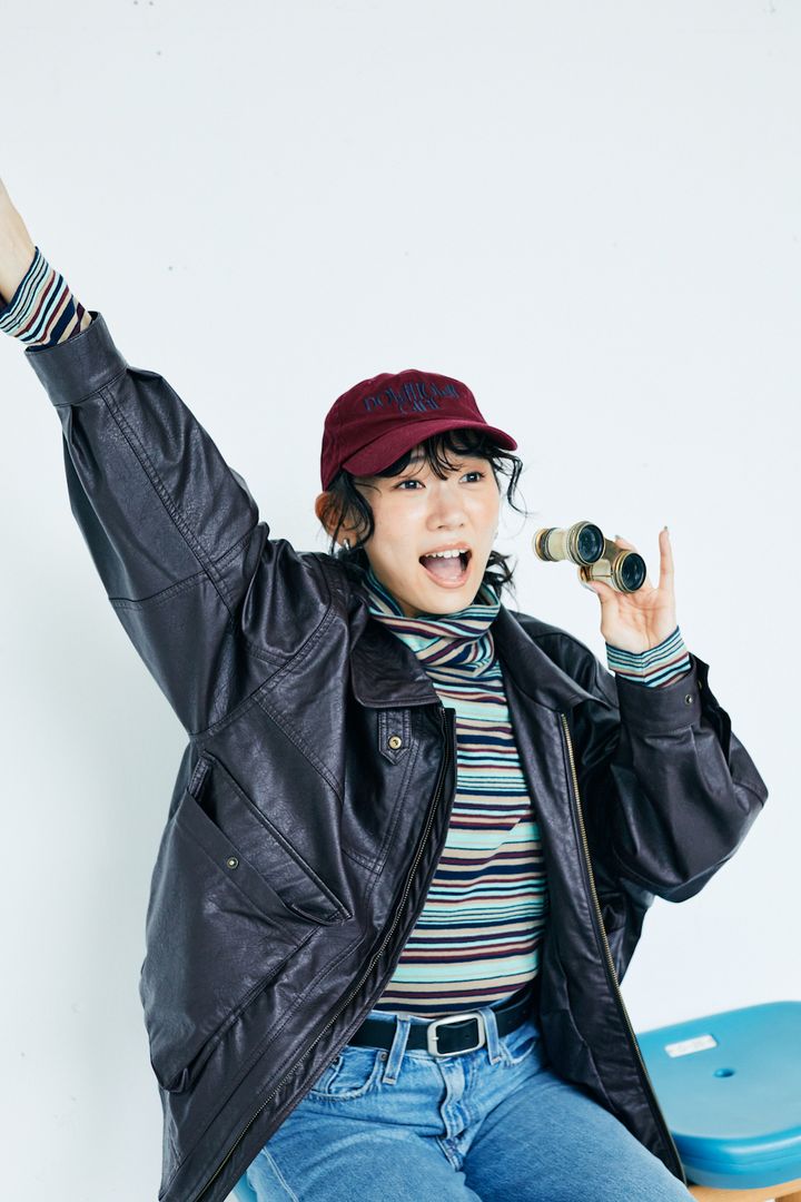 11月初旬にぴったりなデニムコーデ。マルチボーダーでアクセントをプラス！【FUDGE FRIEND おしゃれさんの毎日コーディネート vol.454｜UMI】