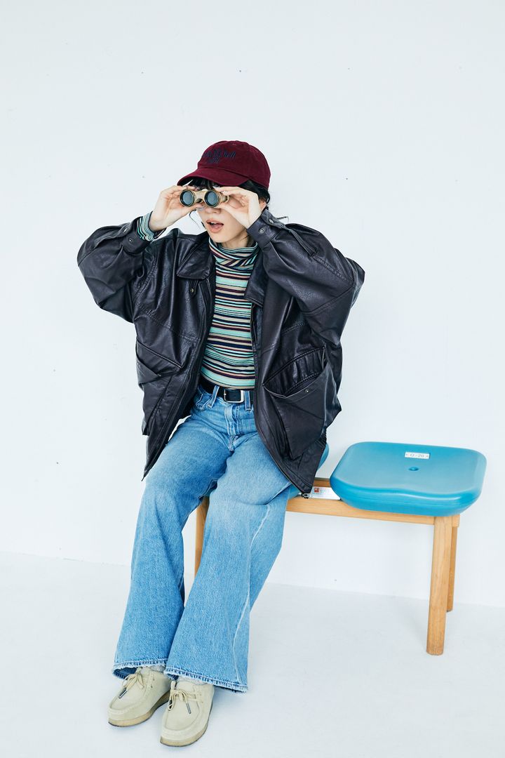 11月初旬にぴったりなデニムコーデ。マルチボーダーでアクセントをプラス！【FUDGE FRIEND おしゃれさんの毎日コーディネート vol.454｜UMI】