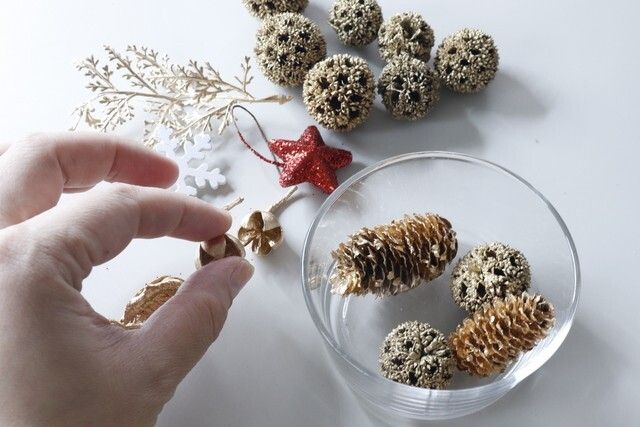 ダイソーのナチュラルパーツでクリスマスの飾りを作る