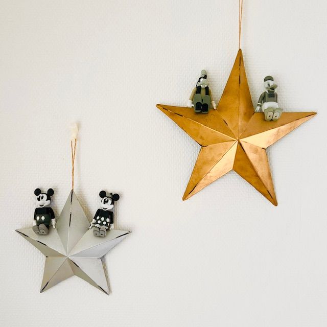 フィギュアとオーナメントの飾り方