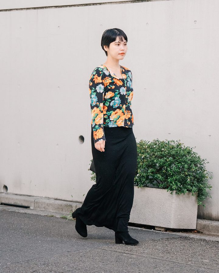 秋冬に真似したい“マキシスカート”のお手本コーデ5選。お洒落な足元にも注目！【TOKYO SNAP】