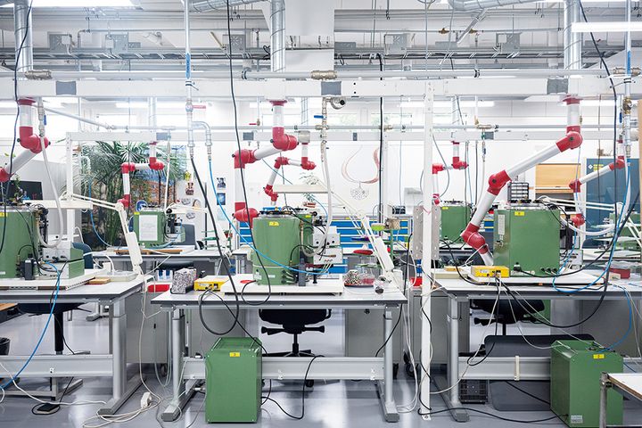 大人の社会見学！フィンランドで《マリメッコ》と《カレワラ》を深く知る