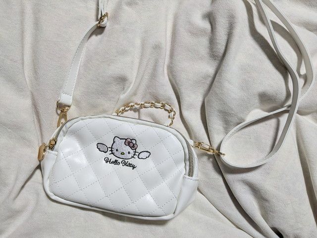 ハローキティエンジェル キルトポシェットポーチ