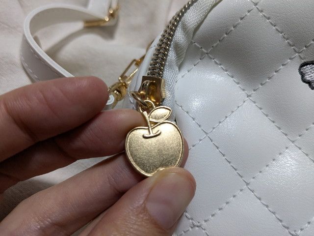 キルトポシェットポーチりんごのチャーム