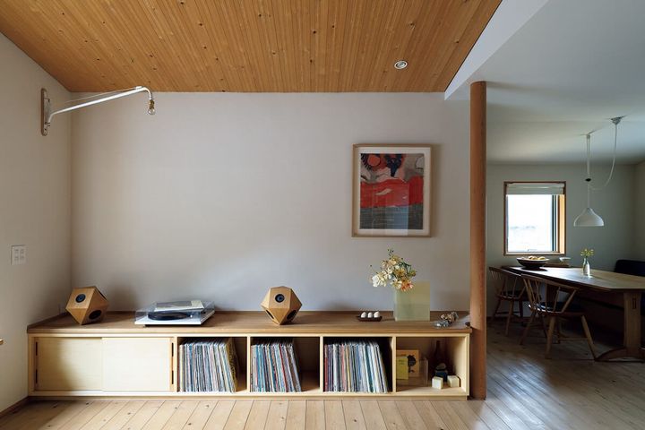 〈月とピエロ〉店主・長屋圭尚／石川県 自宅 2階リビング