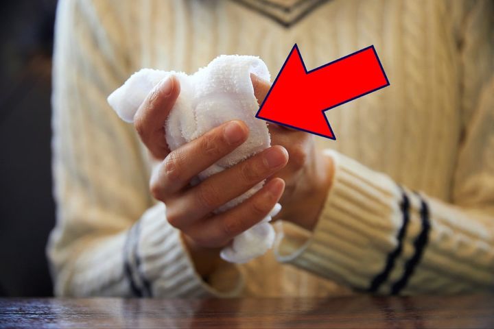 あなたはおしぼりで口も拭く？ それとも…