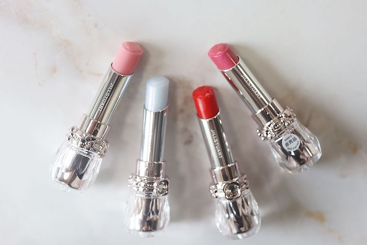 ブルベ冬におすすめのジルスチュアート「リップブロッサム バーム」は01・02・07・101