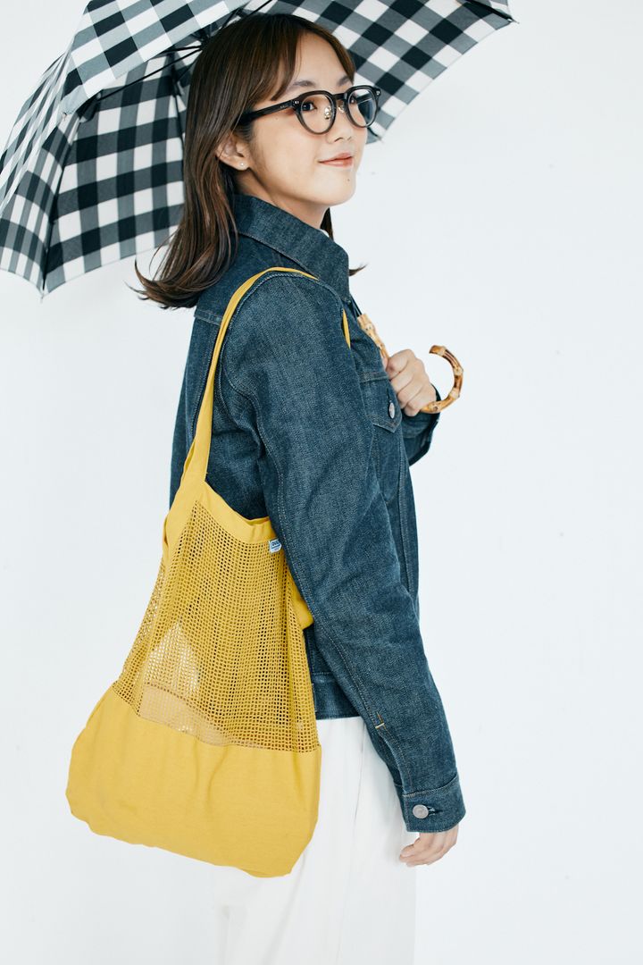 デニムジャケットはジャストサイズで大人っぽく着たい！【FUDGE FRIEND おしゃれさんの毎日コーディネート vol.455｜鈴木楽々】