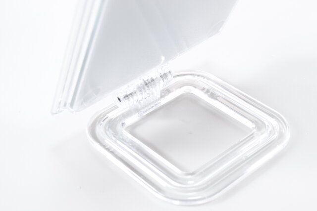 ダイソー スタンドミラー（クリア、小型サイズ） スタンド 使用例