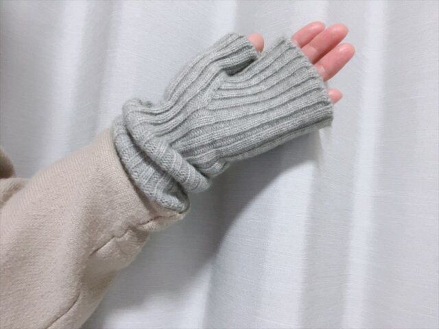 3COINS 太リブアームウォーマー アウターの下に入れて手首部分をクシュクシュ