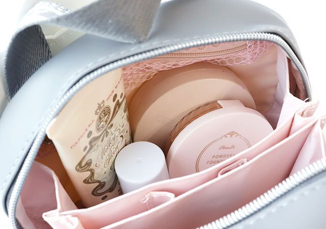 宝島社のBRILMYとハローキティコラボのコスメポーチ付録10