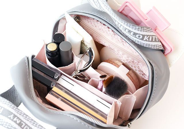 宝島社のBRILMYとハローキティコラボのコスメポーチ付録13