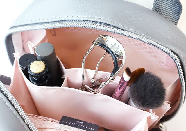 宝島社のBRILMYとハローキティコラボのコスメポーチ付録9