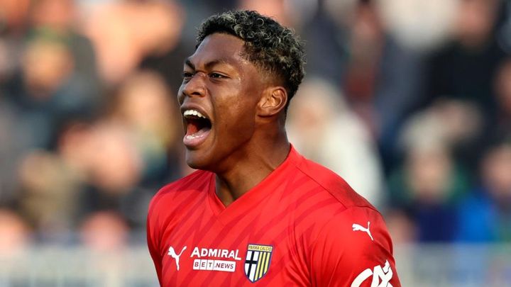 海外でプレーする日本代表主力選手たちの現地採点最新まとめ！