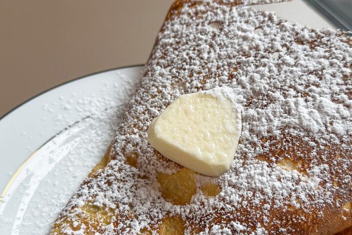 焼きたてクレープに舌鼓♪緑あふれる庭園カフェでお茶時間を。用賀「moderato on the green」