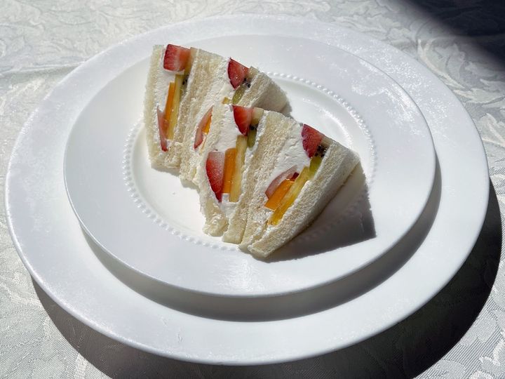 「フルーツサンドイッチ」