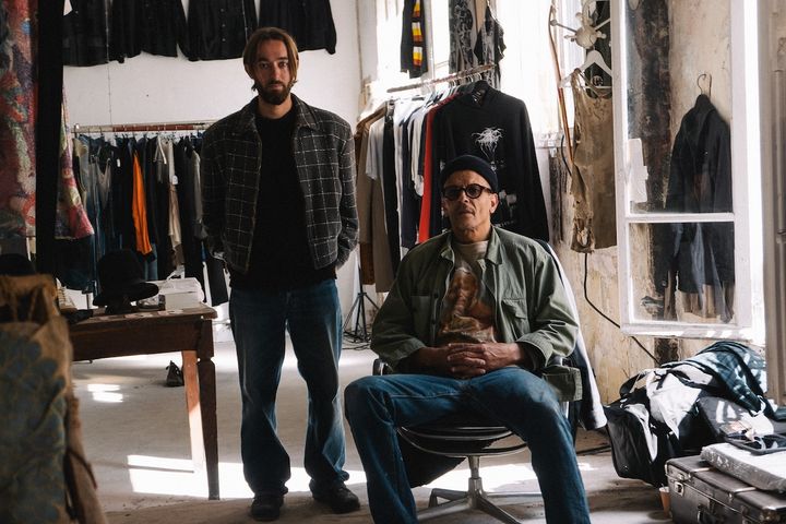 パリの古着店〈westernsocietynostalgia〉のデニス・ウェイクフォードさん、イベント主催者のカリム・ハジャブさん