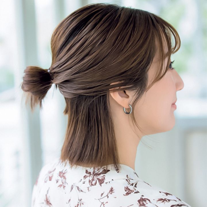 ハーフアップの洗練術