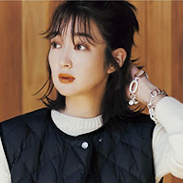 前髪ありのハーフアップ