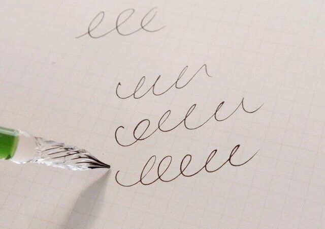 セリアのガラスペン シックカラーMA-1303の2