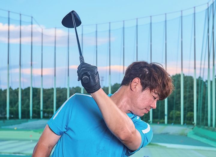 岩井明愛の「真っすぐ飛ばせるトップ」をプロが解説！簡単にマネする方法は？