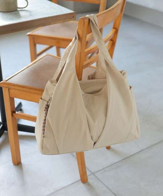 画像1: 出典：.st