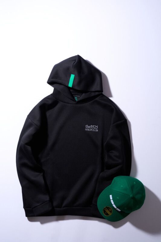 ゴルフでも私服でも使えるパーカー！コスパ抜群なストリートアイテム