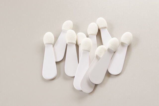 セリア アイシャドウチップ10P使い切りタイプ