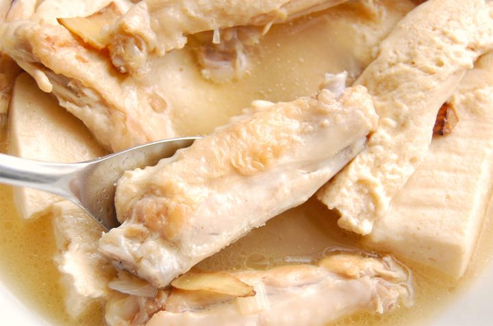 手羽先と豆腐の煮込み