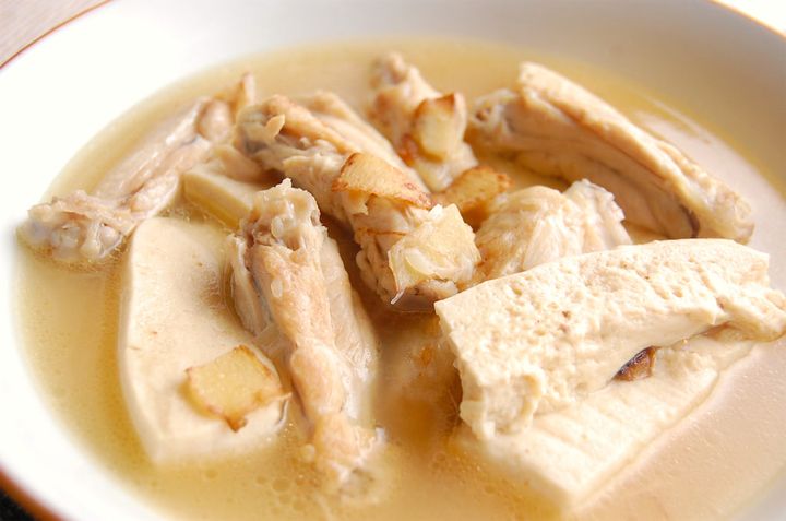 手羽先と豆腐の煮込み