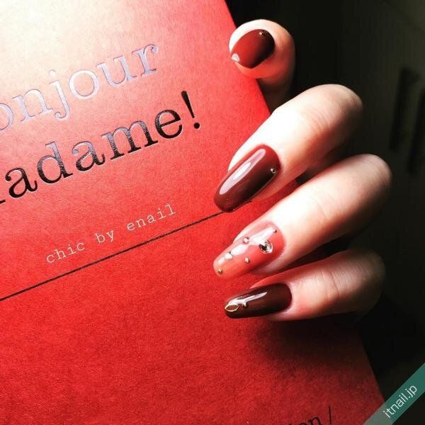 chic by enailが投稿したネイルデザイン [photoid:I0058763] via Itnail Design (742545)