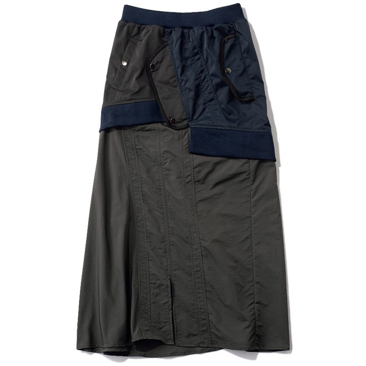 アウラアイラのレイヤード風デザインのミリタリースカート