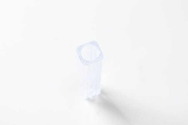 ダイソー 鉛筆キャップクリアましかく10個入 形状