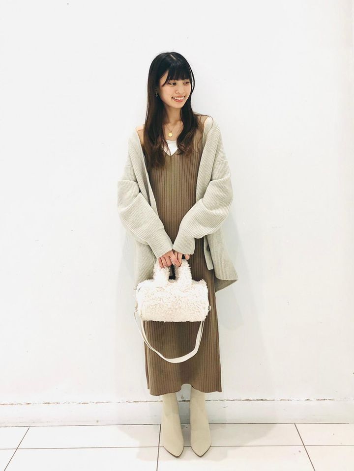 画像2: 出典：GU