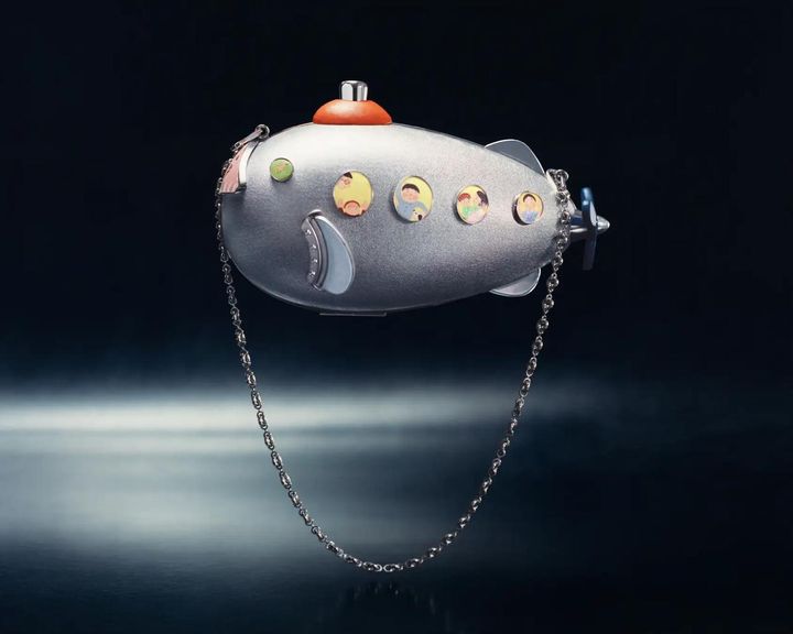 画像: サブマリン バッグ (W23.5×H13×D13cm) \1,622,500