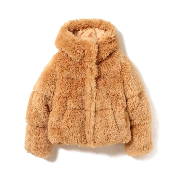 画像: Ronney Puffer Jacket High Pile （Oolong）¥50,600／UGG®︎ for Ray BEAMS（ビームス ウィメン 原宿） 出典：www.beams.co.jp