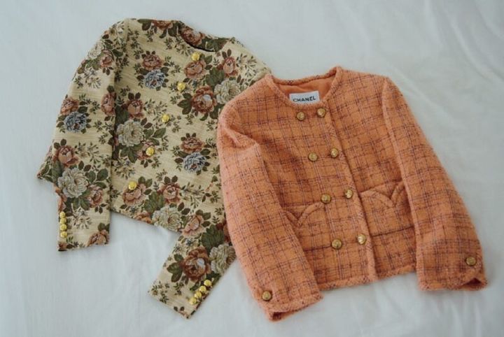 神崎恵さんの私服 シャネルのツイード、セリーヌのゴブランジャケット