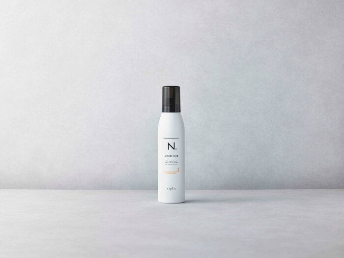 新感覚のオイル泡でふわツヤが実現！《エヌドット》からパーマ仕上げにぴったりなオイル由来のスタイリングフォームが発売