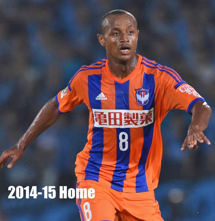 アルビレックス新潟、新ユニフォームを発表！「象徴ストライプ」が10年ぶりに復活