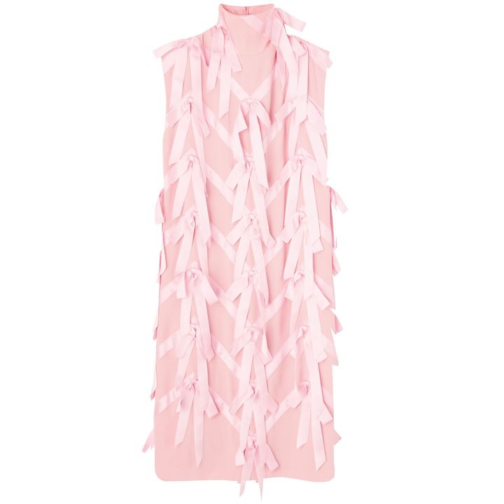 ドレス ￥858,000（予定価格）／PRADA（プラダ クライアントサービス）