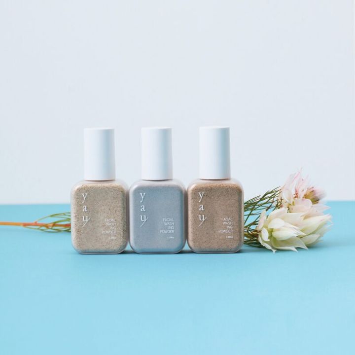 フェイシャルウォッシングパウダー 右からK、F、T 各¥3,960／ヤウ