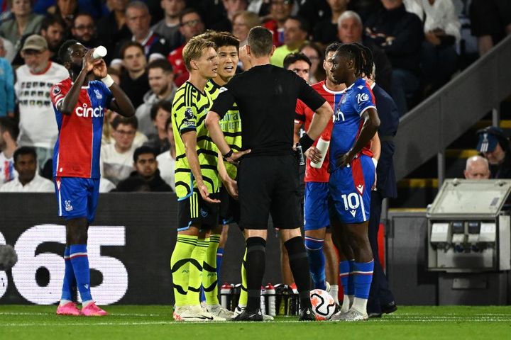 クソ発言で大炎上の審判、日本代表のスター選手を退場にした人物だった