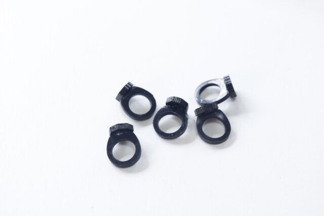 セリアのネイルブラシ用シリコーンリング5個入り