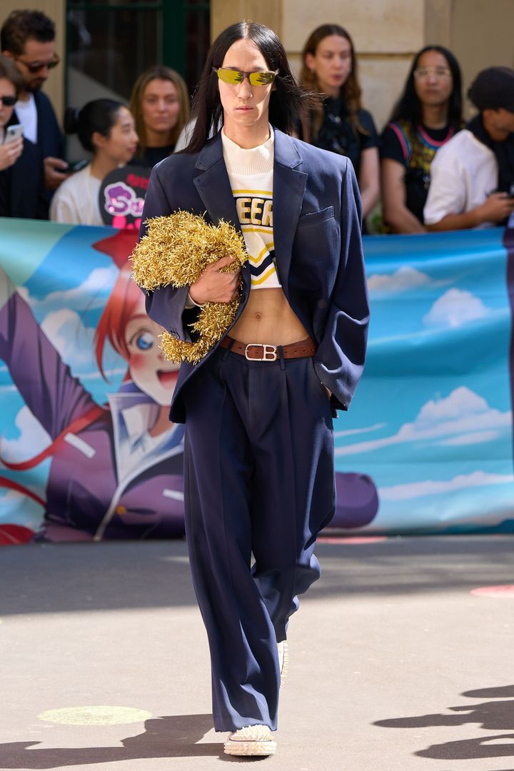 ダブレット 2025年春夏メンズコレクションより。