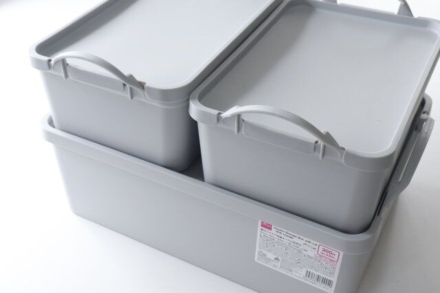 ダイソー 蓋付スクエア収納ボックス 取手付 スタッキング 別サイズ